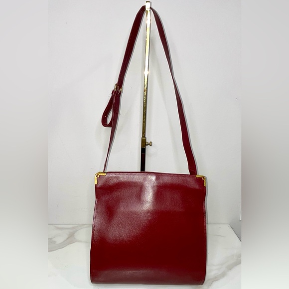 Auth CARTIER KissLock Crossbody Bag - Picture 4 of 15